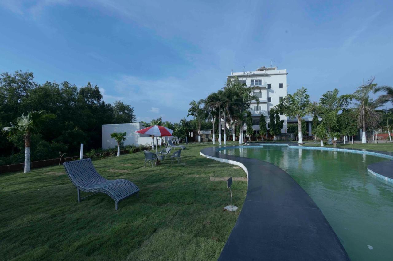 Samudra Resorts And Spa Puri Luaran gambar